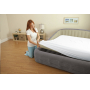 Двуспальная надувная кровать Intex 67972 Comfort Frame Bed с внешним насосом 220В